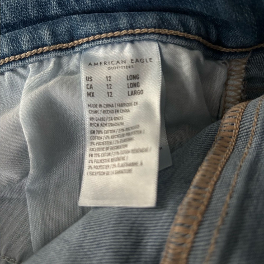 American Eagle Outfitters Light Blue Denim - Picture 2 of 2